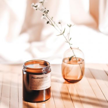 NATURALNA ŚWIECA SOJOWA - PALERMO 8:06 bergamot&sandalwood